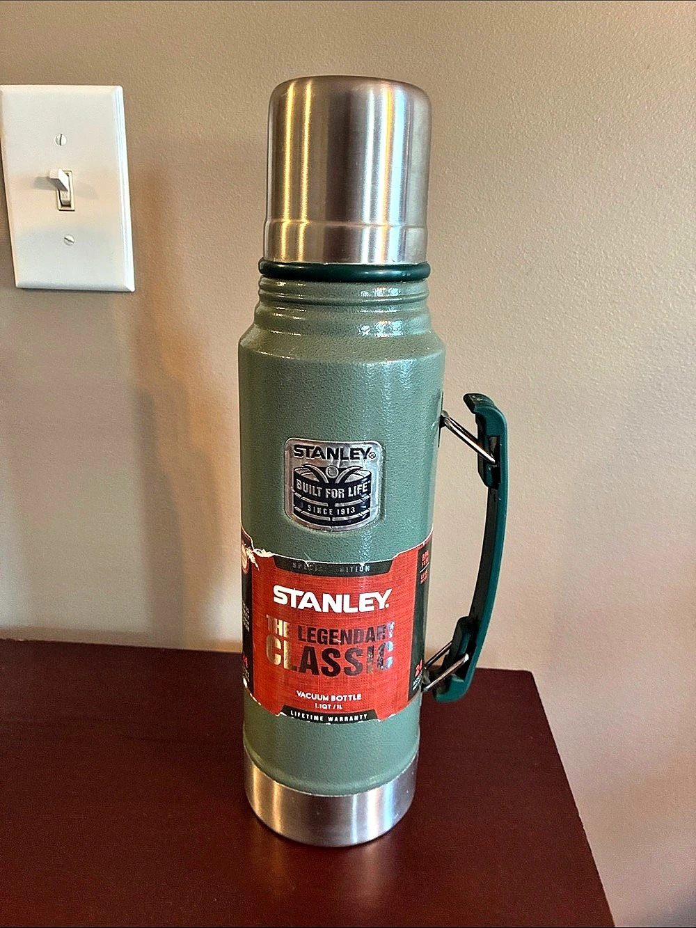 Stanley Legendary Classic Vacuum Bottle Green Vacuum Bottle 1.1 QT/1 L NEW